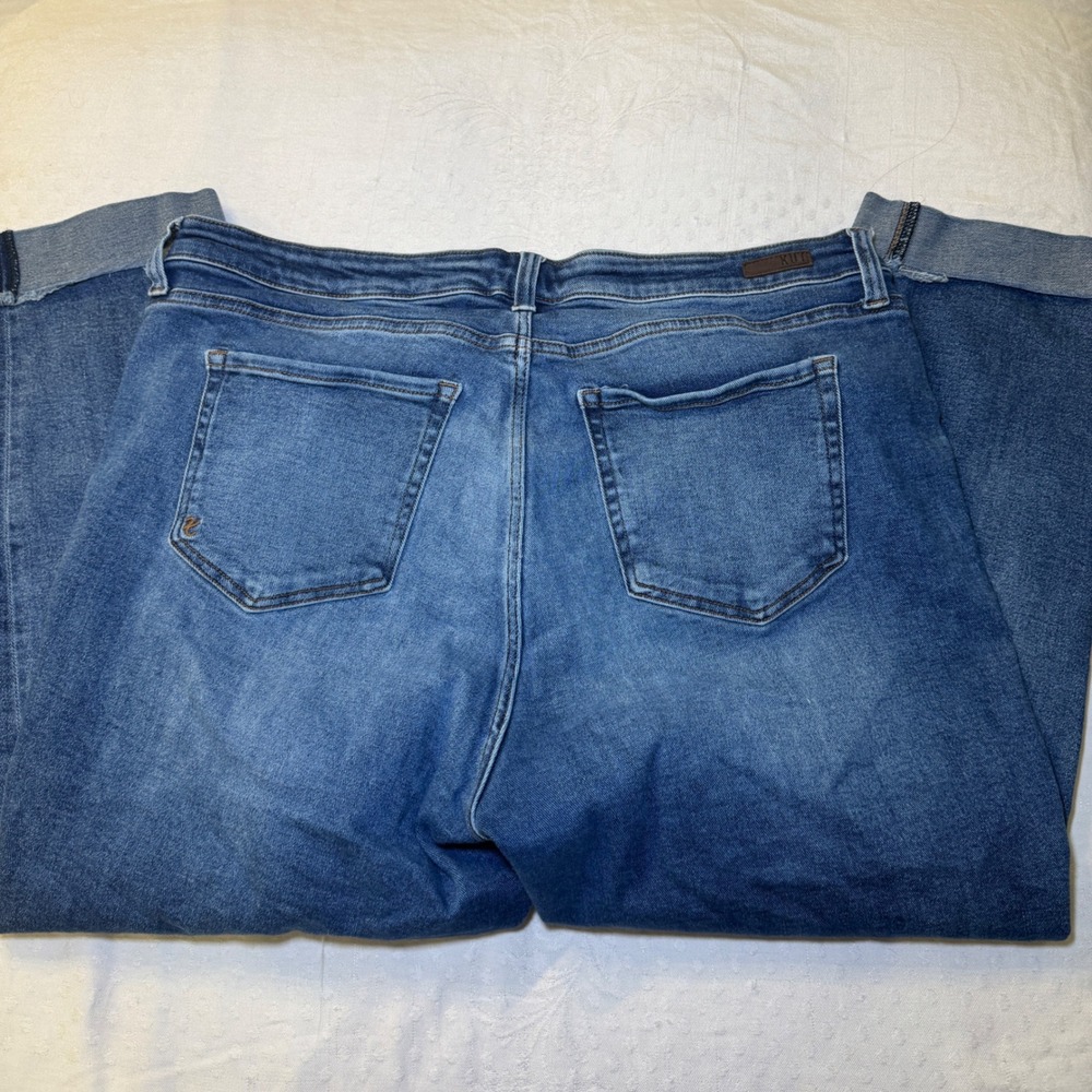 Kut from the Kloth Catherine Boyfriend Jeans Medium Wash Blue Plus Size 20W - Picture 6 of 7